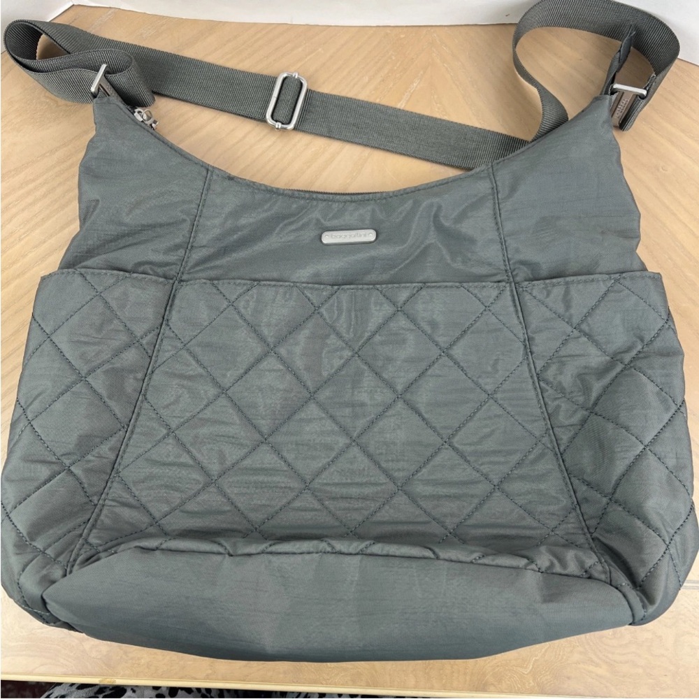 Baggallini Gray Quilted Shoulder Bag